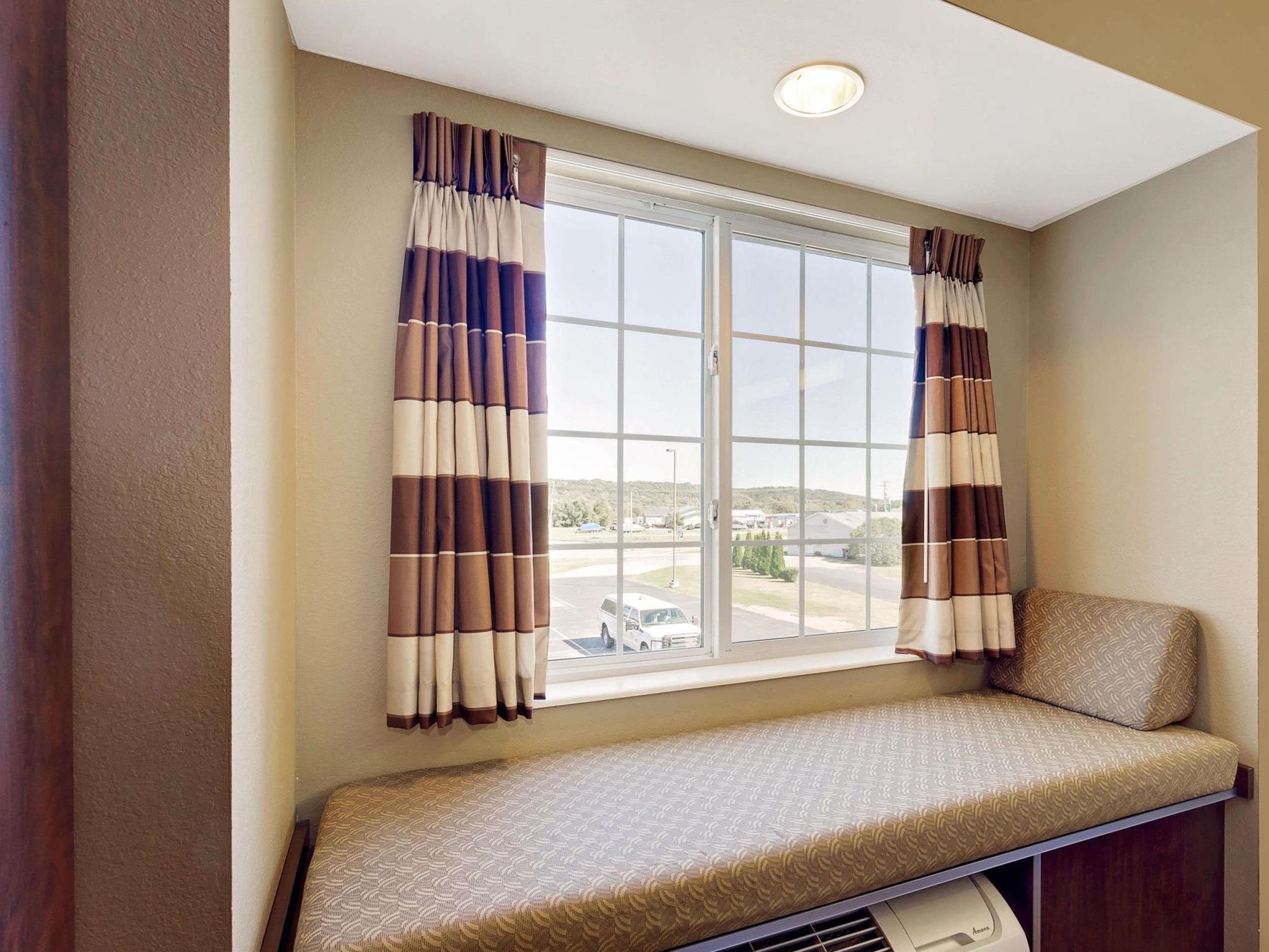 Microtel Inn & Suites By Wyndham Prairie Du Chien Prairie du Chien Exterior foto